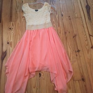 Cute flowy dress